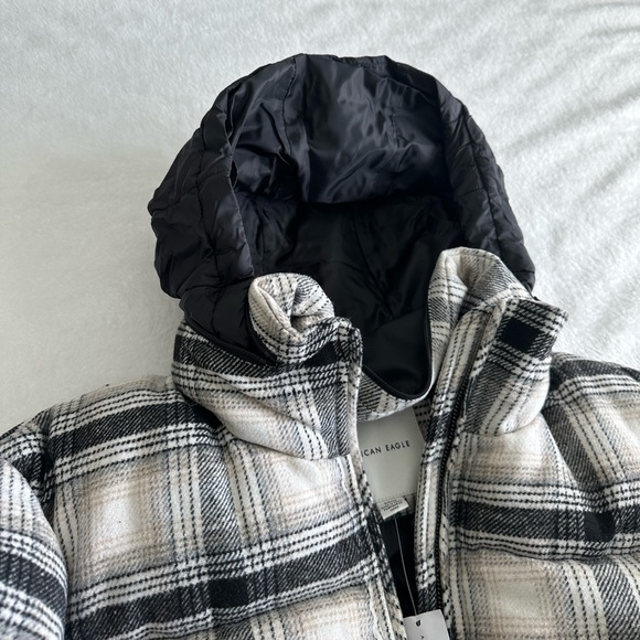 American Eagle Puffer Coat - Picture 6 of 9